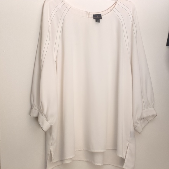 3/4 sleeve white with black pin stripe accents. - Picture 2 of 5